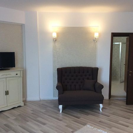 Vila Royal Urziceni Zewnętrze zdjęcie