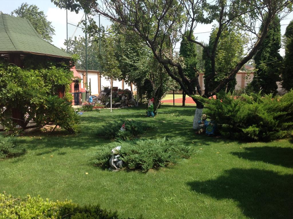 Vila Royal Urziceni Zewnętrze zdjęcie