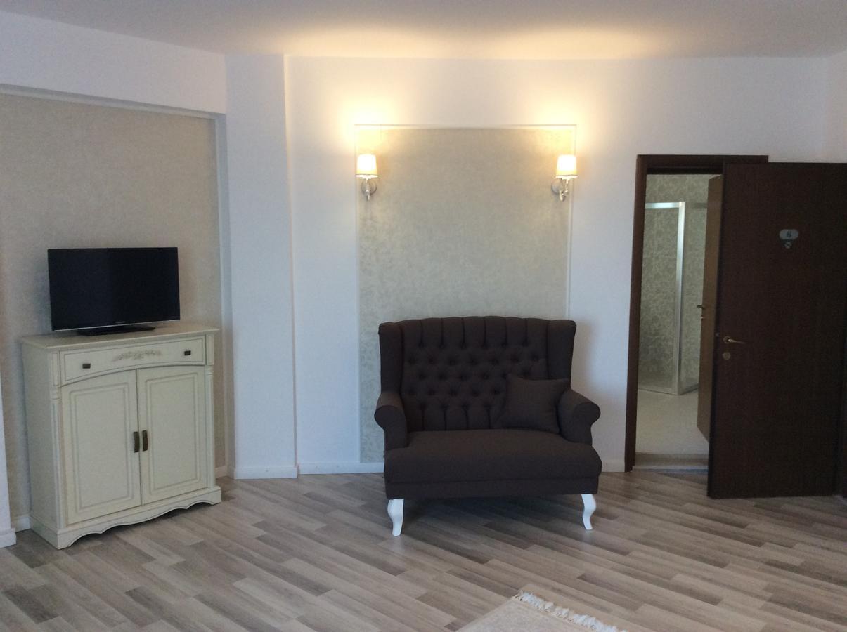 Vila Royal Urziceni Zewnętrze zdjęcie